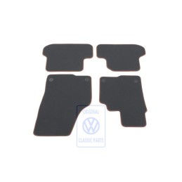 Γνήσιο VW 1 Σετ Πατάκια Μαύρο Τιτανίου/Μπεζ Nutria - 5C2863011B ADF