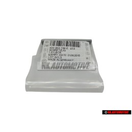 Γνήσιο Audi QUATTRO Εμπρόσθιο Σήμα Έμβλημα Μάσκας Χρωμέ - 4D0853736E 2ZZ