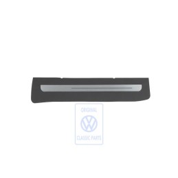 Γνήσιο VW Προστατευτική Μεμβράνη Με Επιγραφή Μαύρο/Χρώμιο - 3C0853806D N88