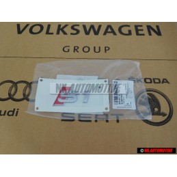 Γνήσιο Audi S1 Οπίσθιο Σήμα Έμβλημα Χρωμέ Κόκκινο - 8X0853735 2ZZ