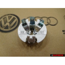 VW CLASSIC PARTS Υποδοχή Λαμπτήρα - 171953053A